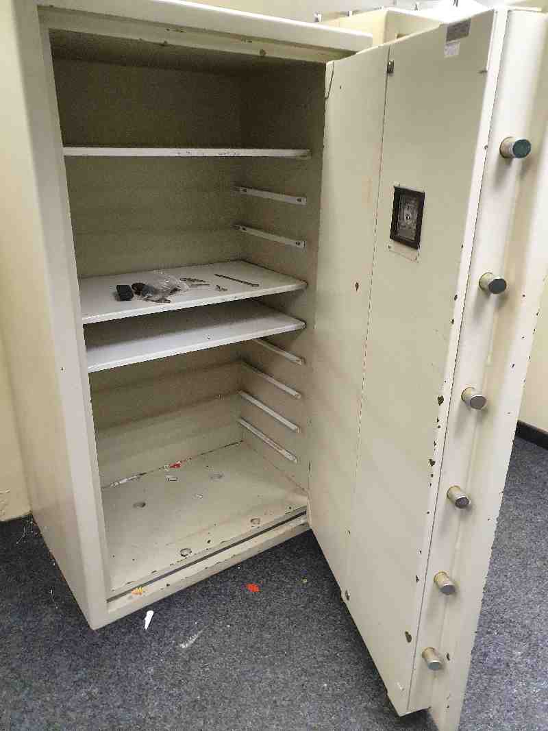 Commercial safe supplied delivered installed at Teesside company 112